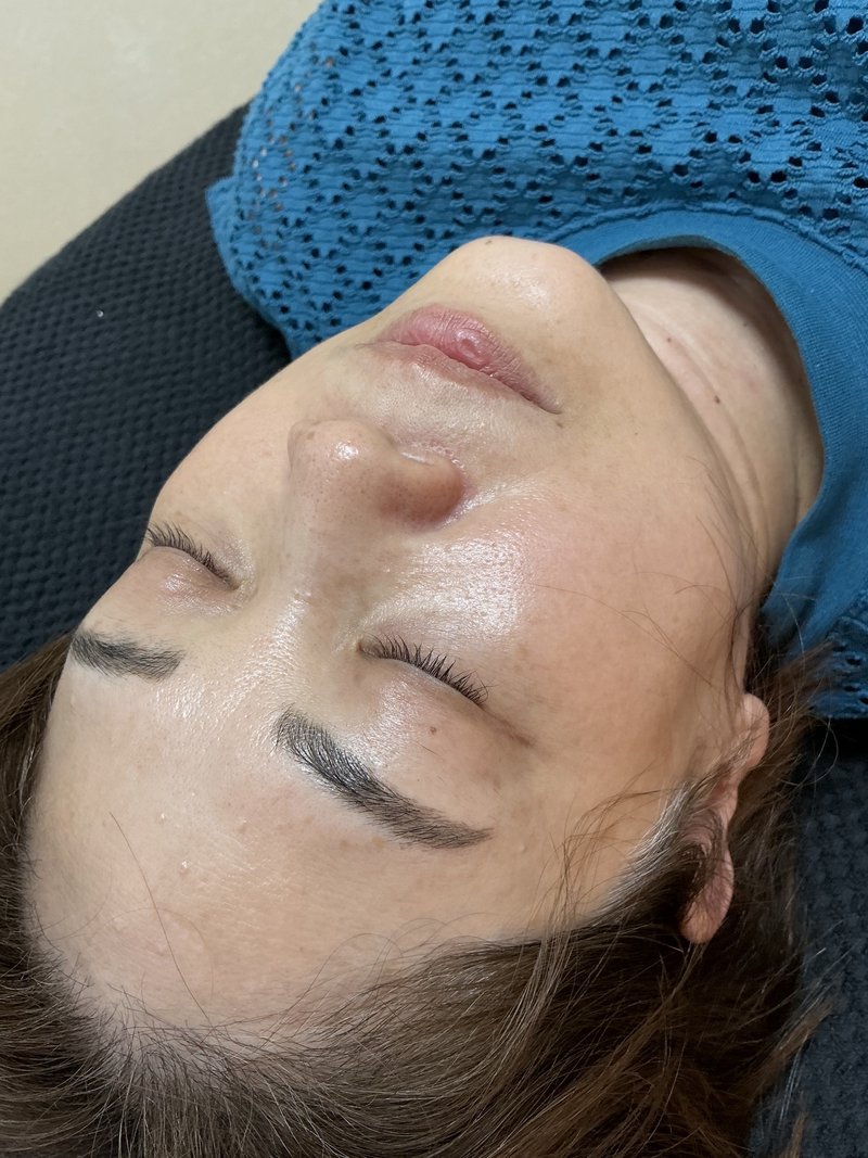 50代女性 まゆ施術2ヶ月後の写真